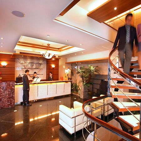 Kao Yuan Hotel - Zhong Shan Taichung Esterno foto