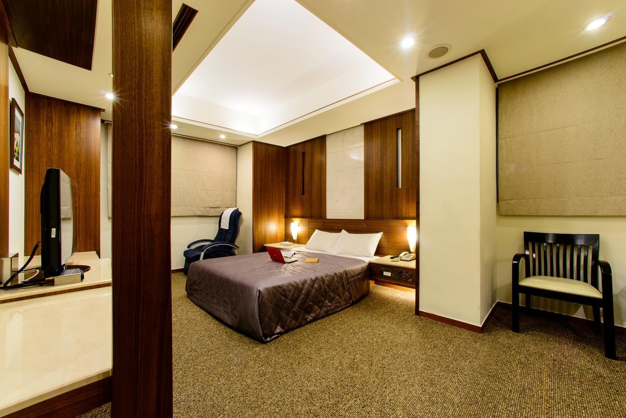 Kao Yuan Hotel - Zhong Shan Taichung Esterno foto