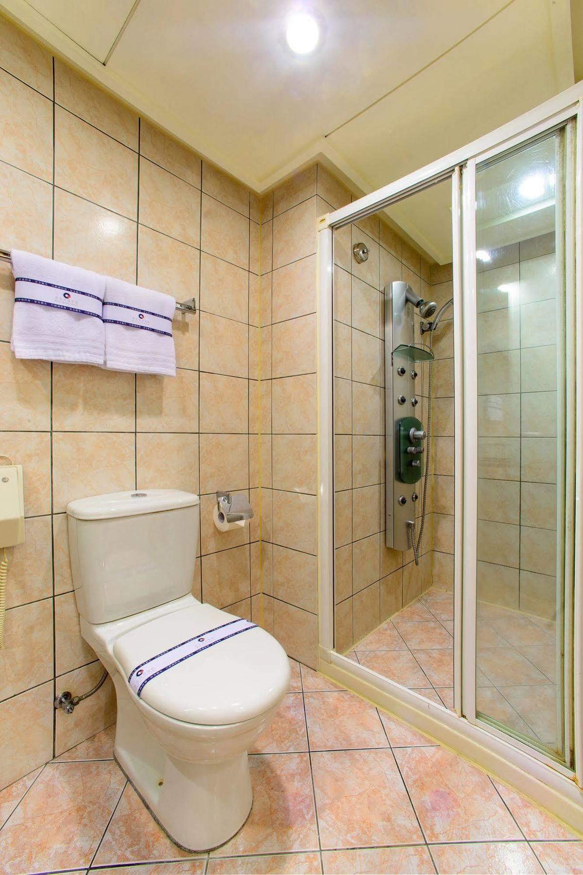 Kao Yuan Hotel - Zhong Shan Taichung Esterno foto