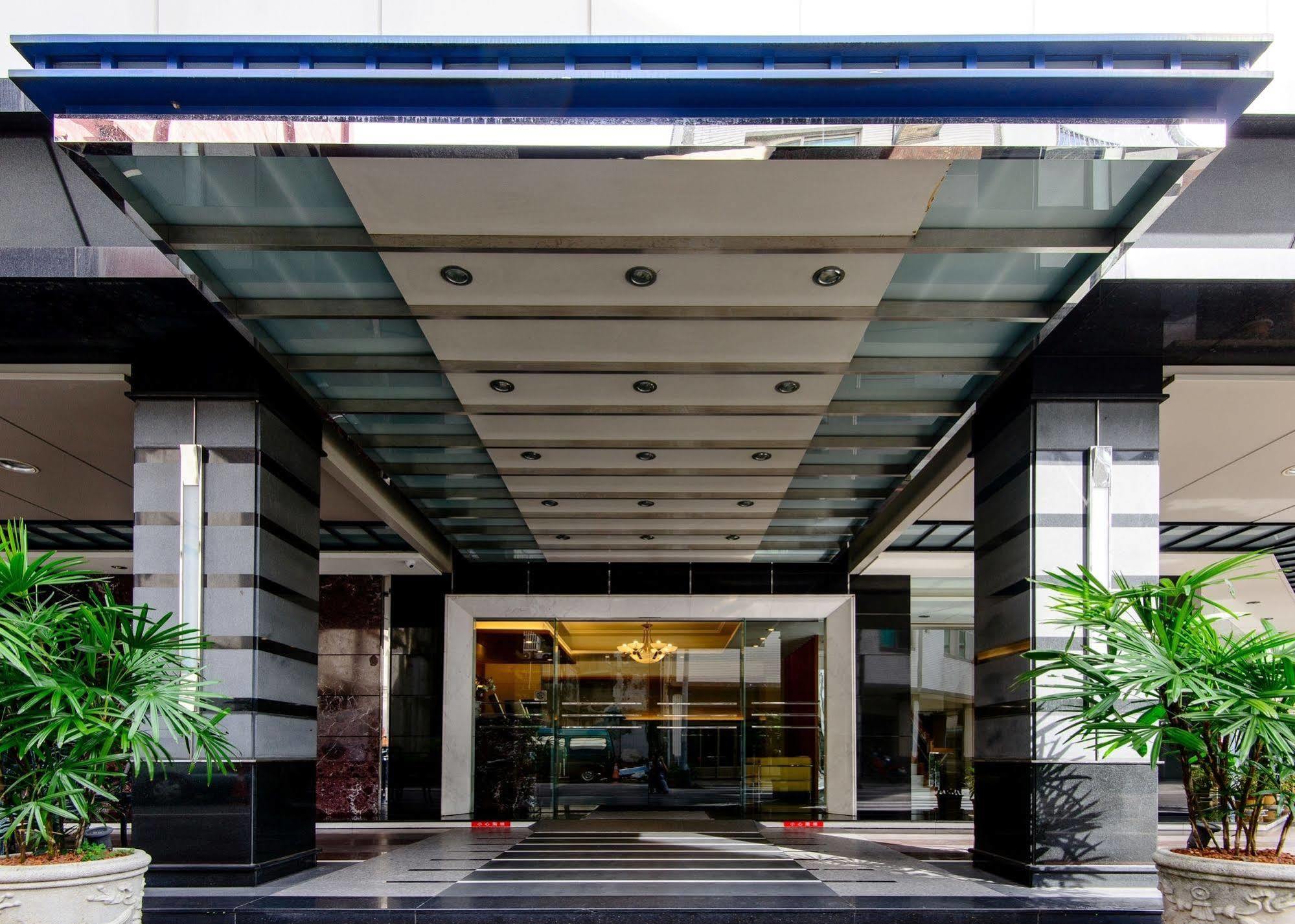 Kao Yuan Hotel - Zhong Shan Taichung Esterno foto