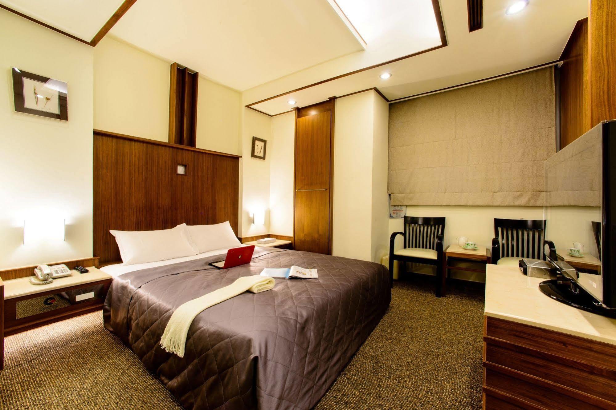 Kao Yuan Hotel - Zhong Shan Taichung Esterno foto